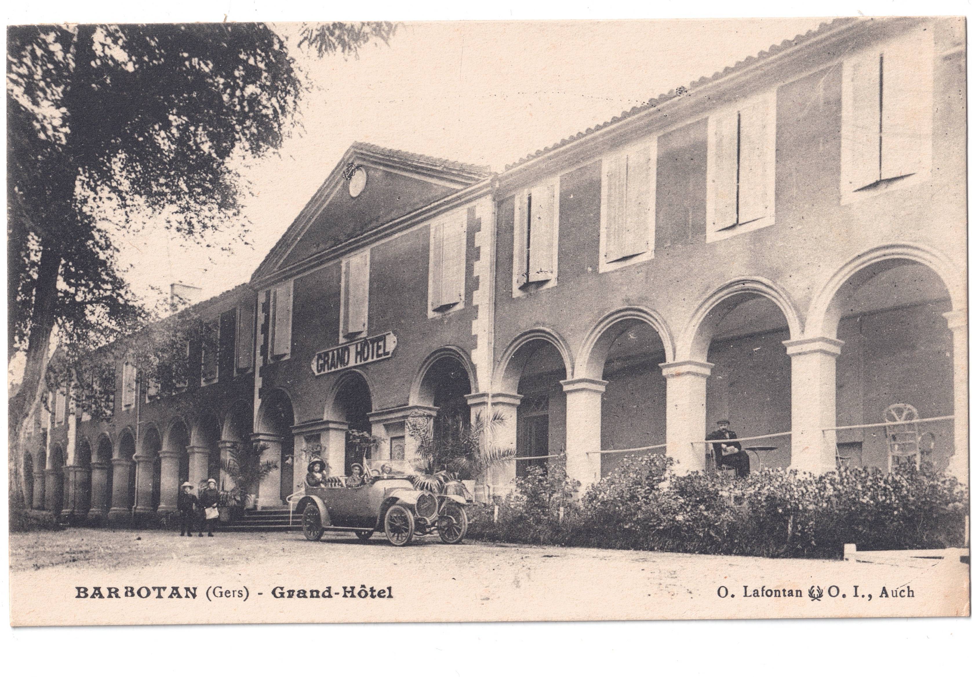 Le Grand Hôtel — I