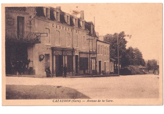 L'avenue de la Gare — I