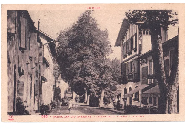 Intérieur du village