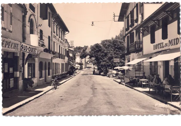 La rue principale de Barbotan