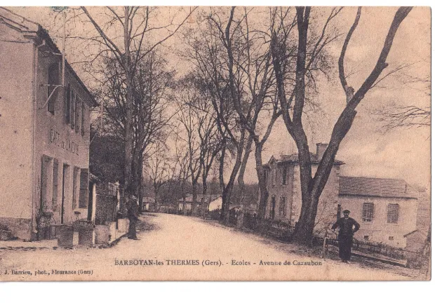 L'avenue de Cazaubon — I