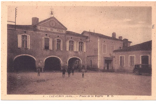 La mairie — III